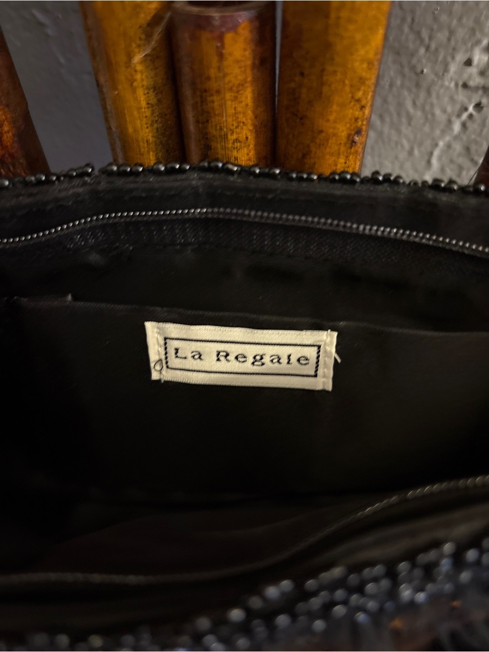 LA REGALE FEATHER AND BEADED EVENING CLUTH BAG - Picture 5 of 7